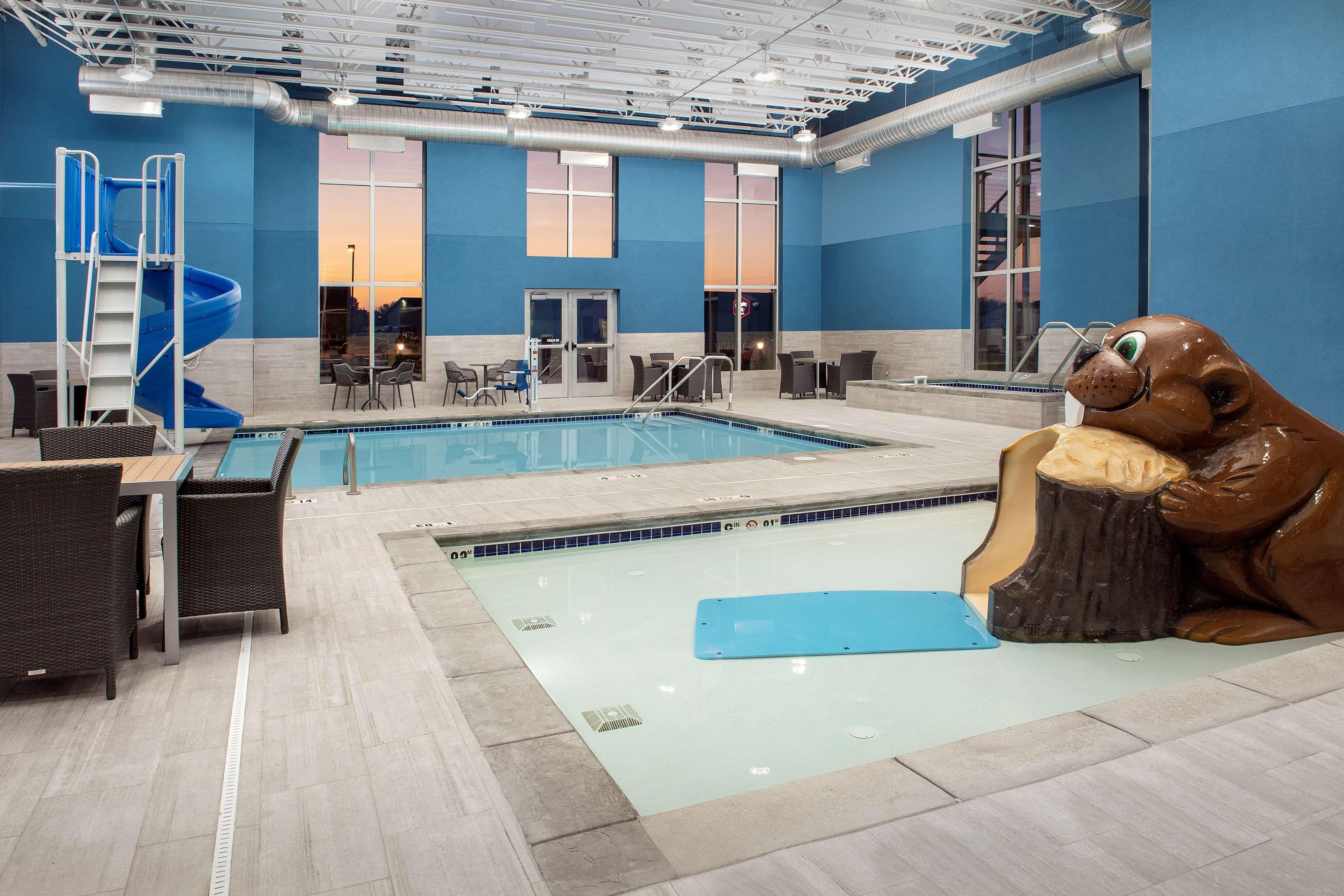 Hampton Inn Warroad, Mn Dış mekan fotoğraf
